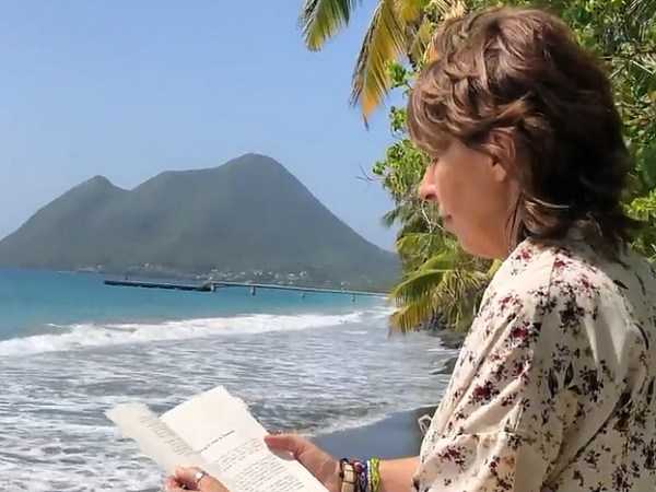 Sylvie Glissant face au Musée de la&nbsp;musique